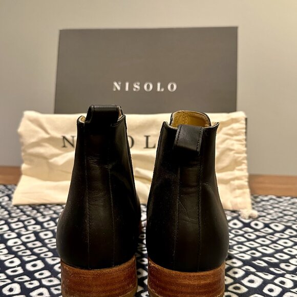 Like new! Nisolo Everyday Chelsea Boot - Picture 4 of 5